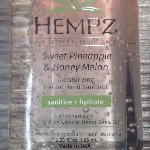 Hempz Sweet Pineapple & Honey Melon Sanitizer Set - Picture 2 of 6